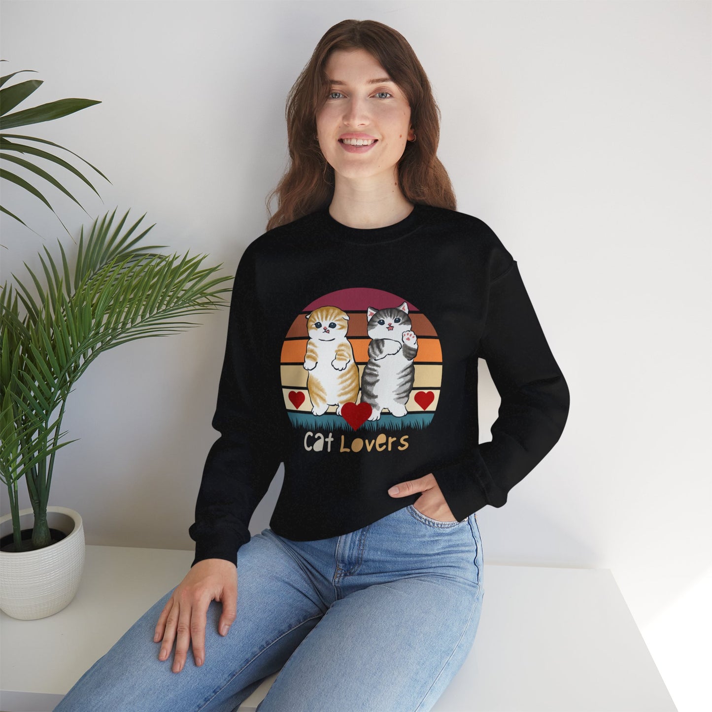 Beautiful retro design for all the Cat Lovers out there in a Unisex Heavy Blend™ Crewneck Sweatshirt.