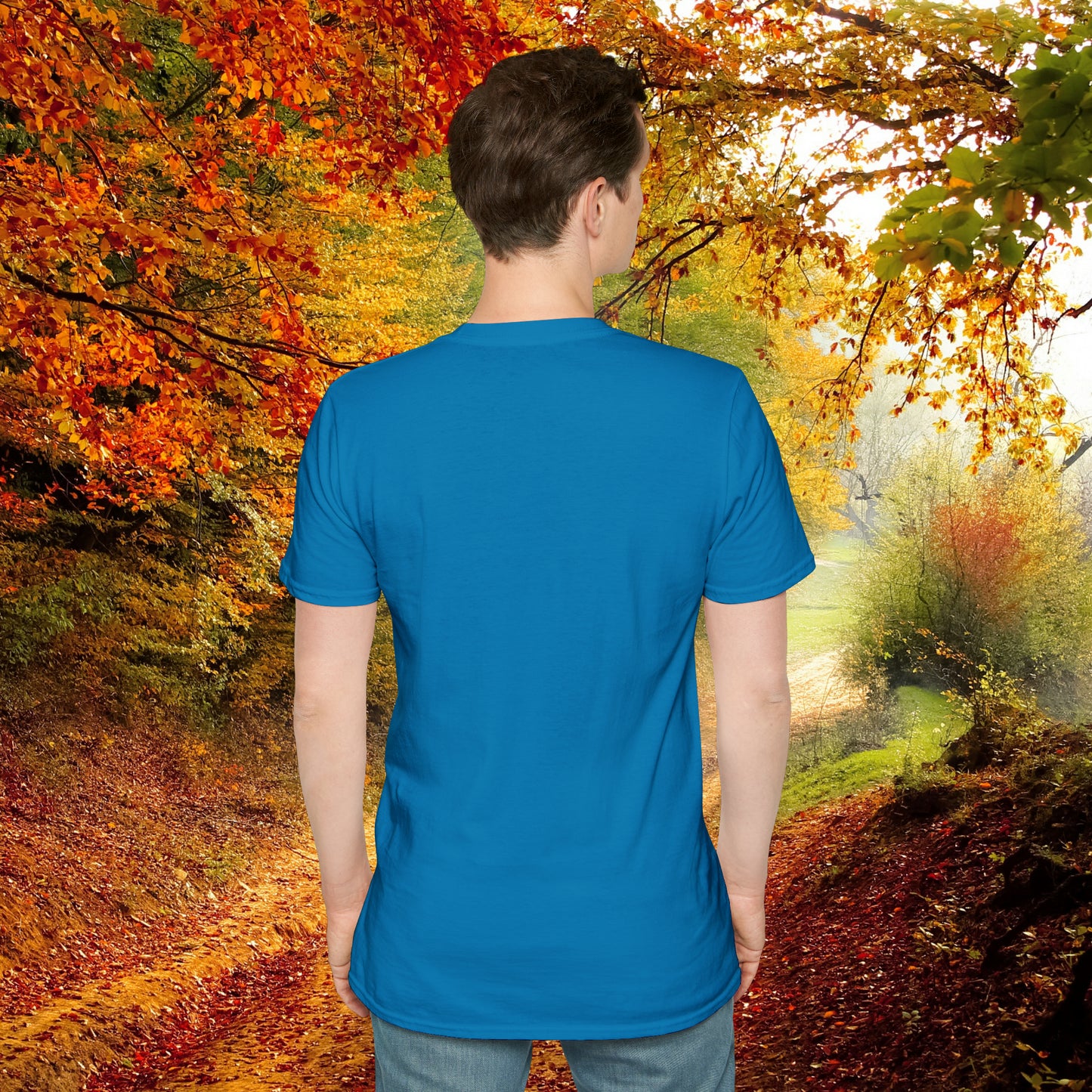 This vibrantly designed shirt for all those who love to run! This is a Unisex Softstyle T-Shirt.