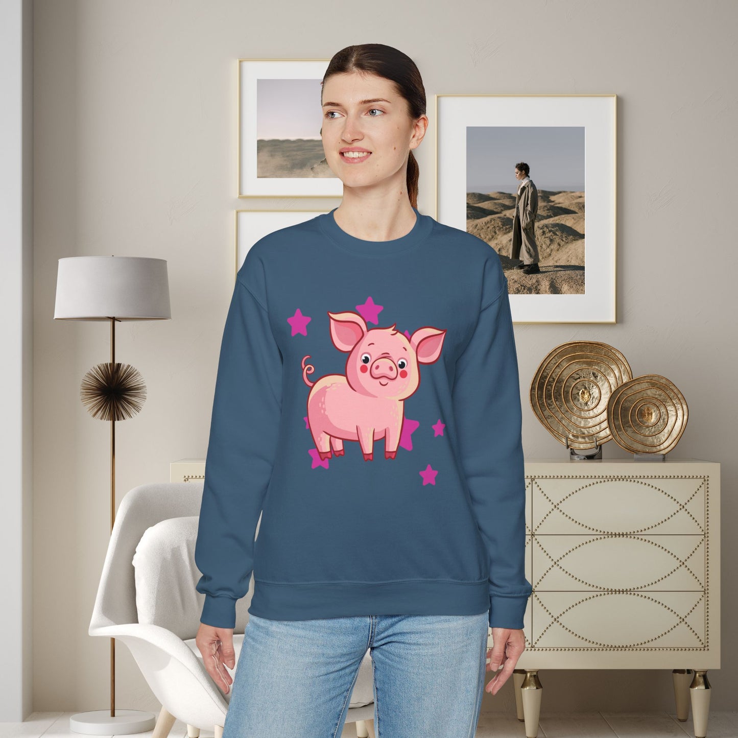 Brighten up your day with this star studded piggy design! Give the gift of this Unisex Heavy Blend™ Crewneck Sweatshirt or get one for yourself.